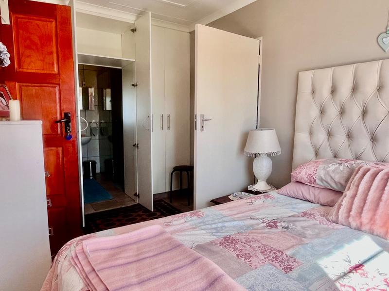 2 Bedroom Property for Sale in Tergniet Western Cape